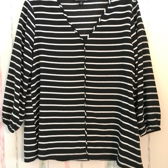 2 TOP BUNDLE! Size 8/10-M - Picture 4 of 10